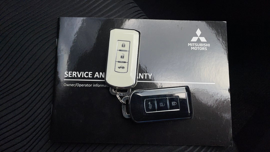 2022 Mitsubishi Pajero Sport Gls (4wd) 7 Seat, Automatic, 15188 km, Key Close-up