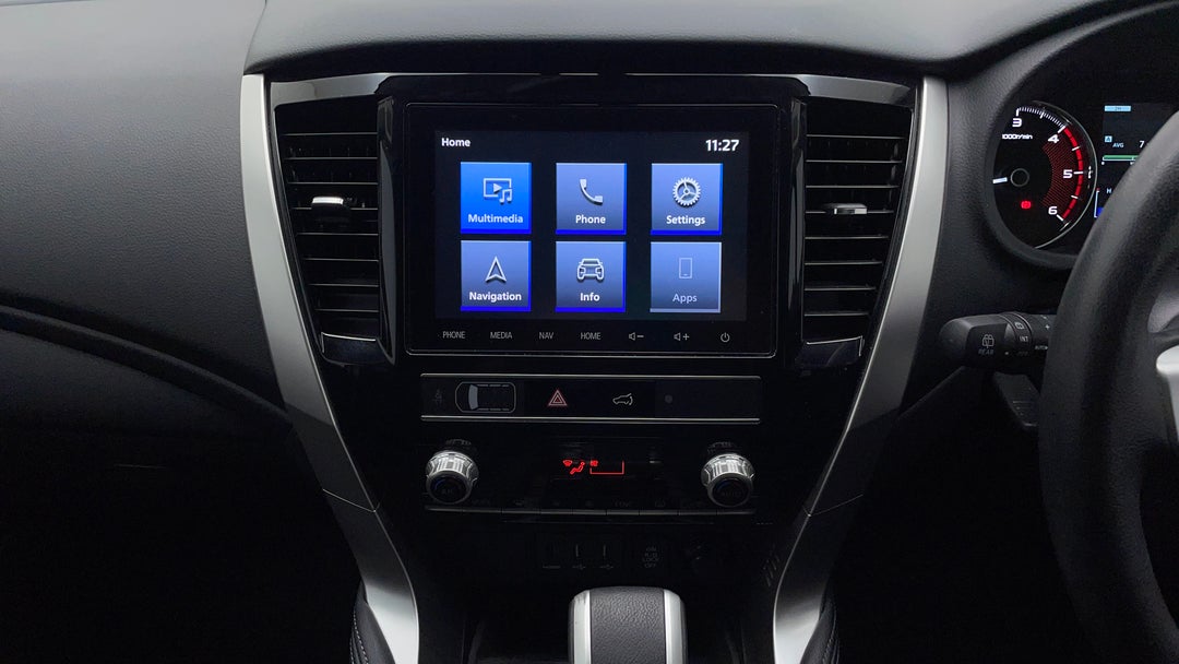 2022 Mitsubishi Pajero Sport Gls (4wd) 7 Seat, Automatic, 15188 km, Center Console