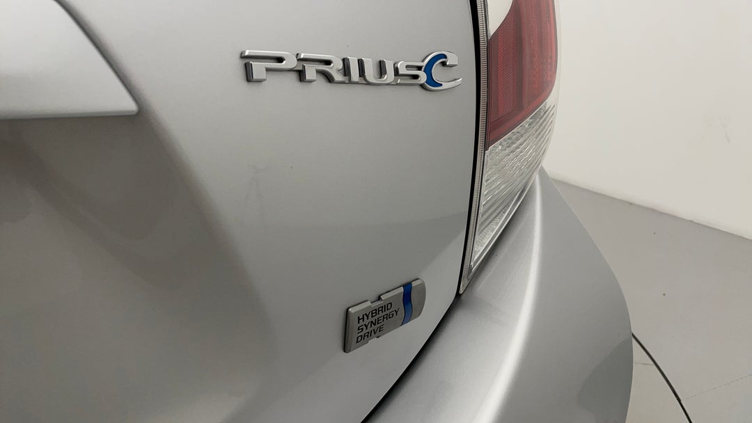 Badge (Boot Right Side)