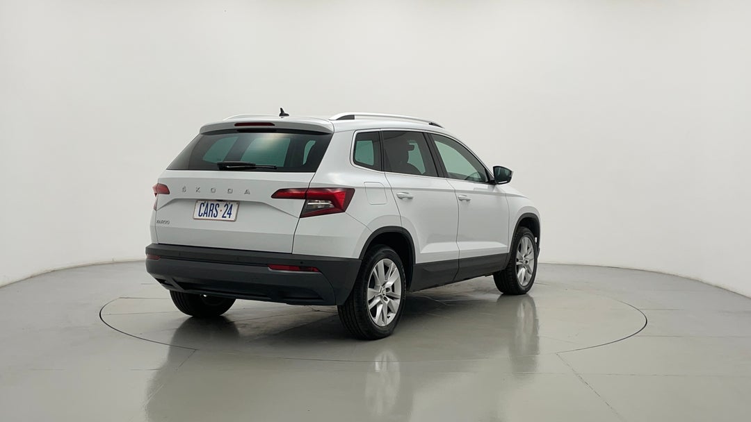 Right Back Diagonal (45- Degree) View