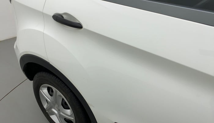 2020 Tata NEXON XMA 1.2, Petrol, Automatic, 46,182 km, Right rear door - Minor scratches