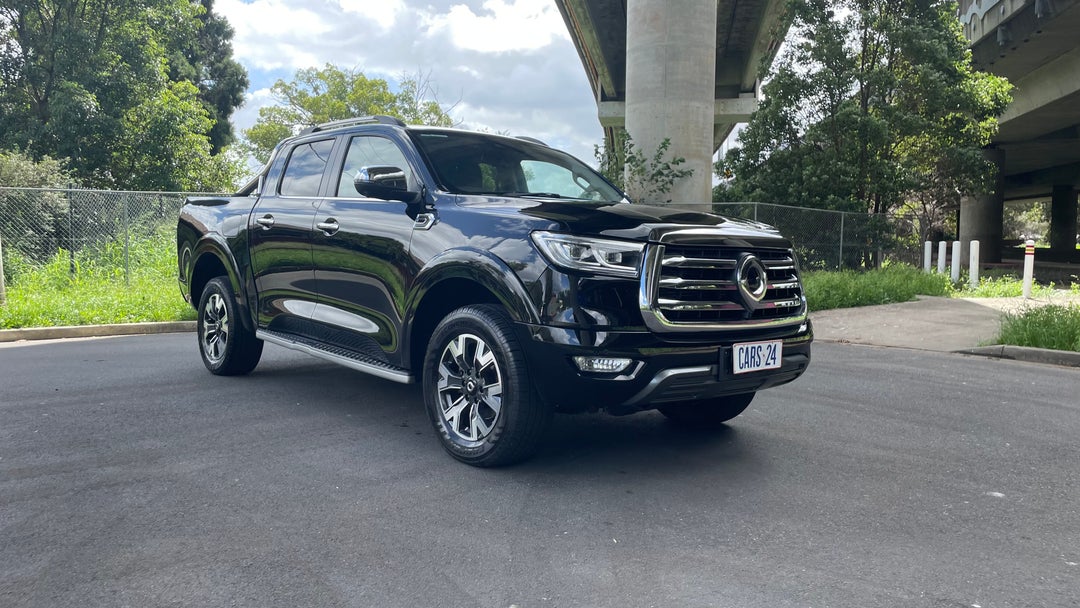 Right Front Diagonal (45- Degree) View