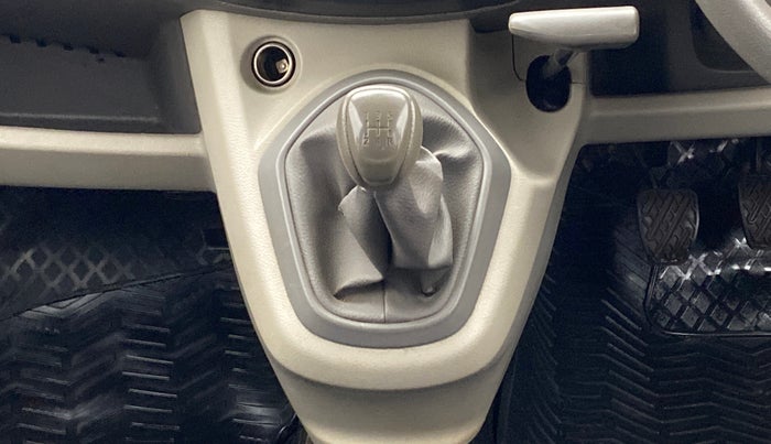 2015 Datsun Go T, Petrol, Manual, 69,003 km, Gear Lever