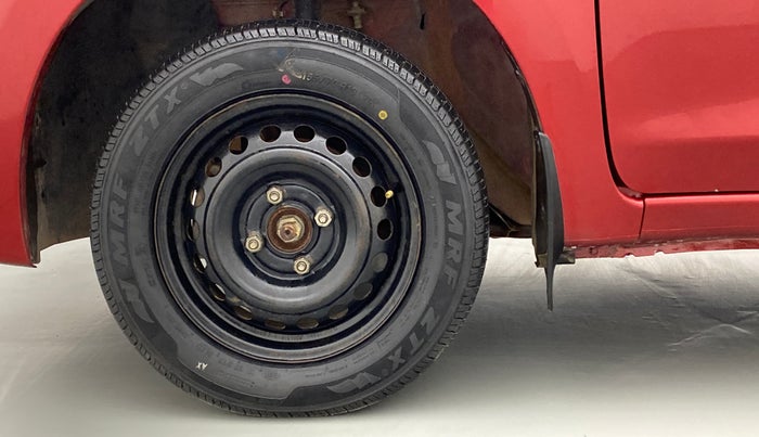 2015 Datsun Go T, Petrol, Manual, 69,003 km, Left Front Wheel