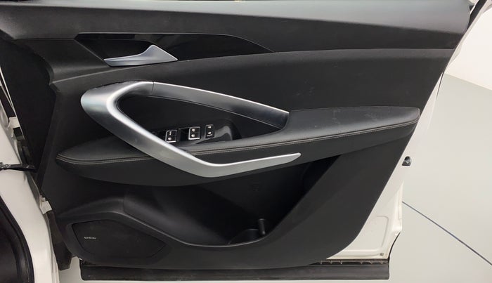 2019 MG HECTOR SHARP 2.0 DIESEL, Diesel, Manual, 21,129 km, Driver Side Door Panels Control