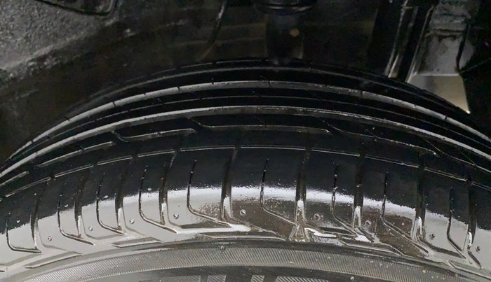 2022 Tata NEXON XM SUNROOF DIESEL, Diesel, Manual, 21,305 km, Left Rear Tyre Tread