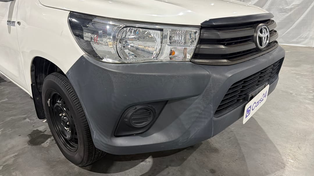 2018 Toyota Hilux Workmate, Automatic, 40536 km, Bumper Front Fade
