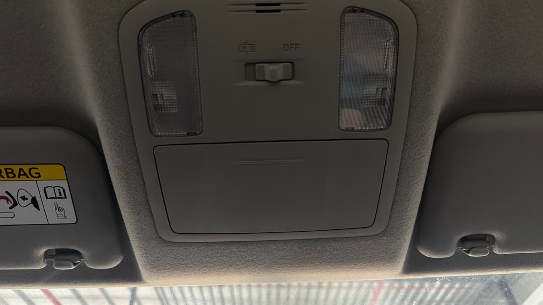 2018 Toyota Hilux Workmate, Automatic, 40536 km, On-Roof Controls/Sunglass holder