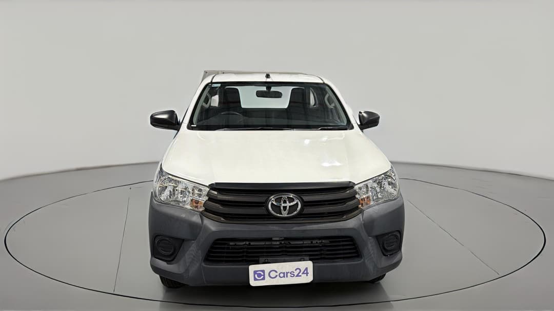 2018 Toyota Hilux Workmate, Automatic, 40536 km, Front View