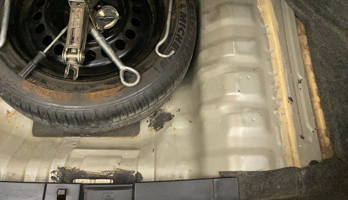 2011 Honda City 1.5L I-VTEC S MT, Petrol, Manual, 79,164 km, Boot floor - Slight discoloration