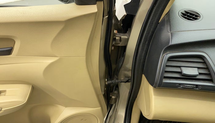 2011 Honda City 1.5L I-VTEC S MT, Petrol, Manual, 79,164 km, Front passenger door - Checker assembly is not working