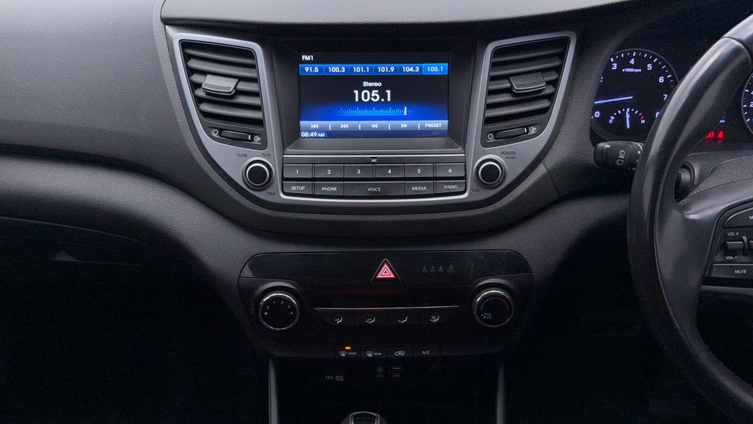 2017 Hyundai Tucson Active X (FWD), Automatic, 163885 km, Center Console