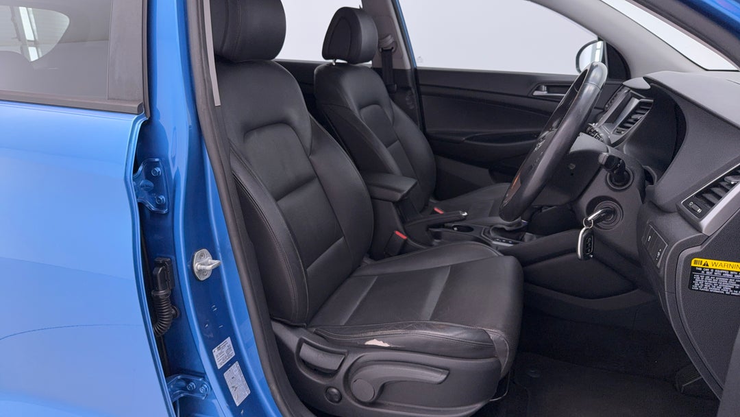 2017 Hyundai Tucson Active X (FWD), Automatic, 163885 km, Right Side Front Door Cabin View