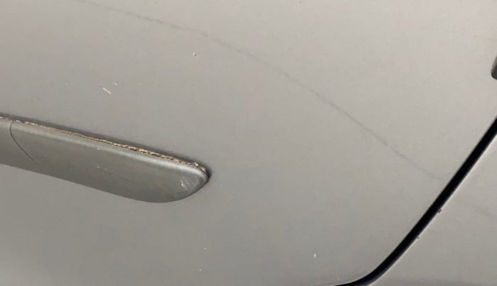 2016 Maruti Celerio VXI CNG, CNG, Manual, 74,105 km, Rear left door - Minor scratches