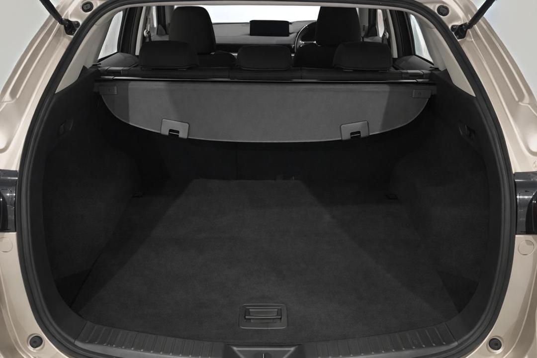 2024 Mazda CX-5 G25 Maxx Sport (AWD), Automatic, 38791 km, Boot Inside View