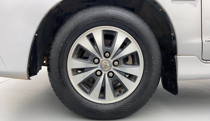 2015 Toyota Innova 2.5 VX 8 STR BS IV, Diesel, Manual, 1,44,861 km, Left Front Wheel