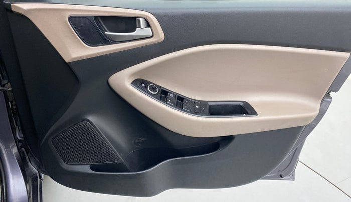 2018 Hyundai Elite i20 ASTA 1.4 CRDI, Diesel, Manual, 39,202 km, Driver Side Door Panels Control
