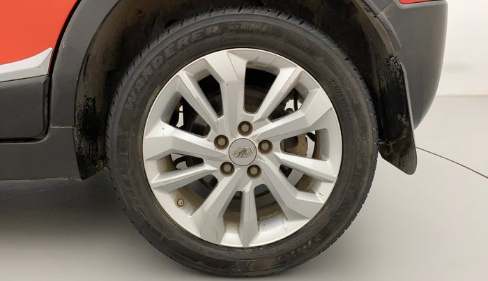 2019 Mahindra XUV300 W8 1.5 DIESEL, Diesel, Manual, 39,024 km, Left Rear Wheel
