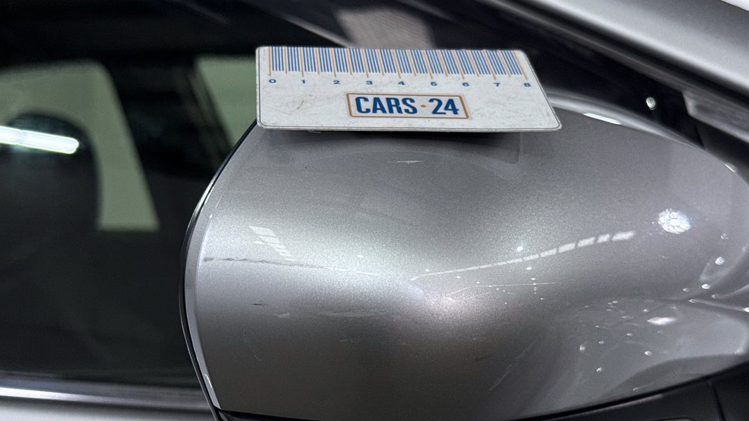 2019 Toyota Camry Ascent, Automatic, 72812 km, Side Mirrors Housing RHS Scratch