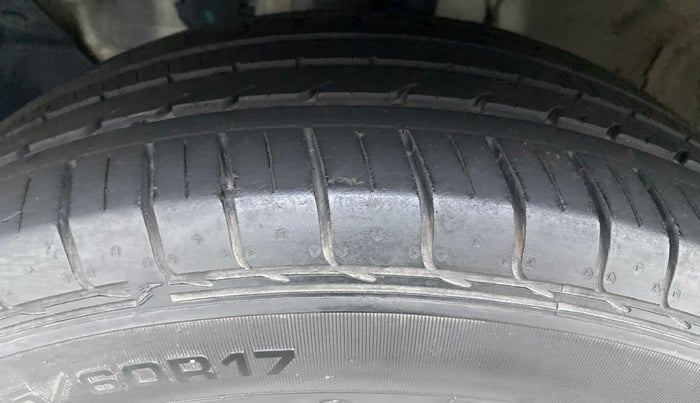 2019 KIA SELTOS GTX+ 1.4 MT, Petrol, Manual, 30,956 km, Left Front Tyre Tread