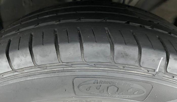 2019 KIA SELTOS GTX+ 1.4 MT, Petrol, Manual, 30,956 km, Right Front Tyre Tread