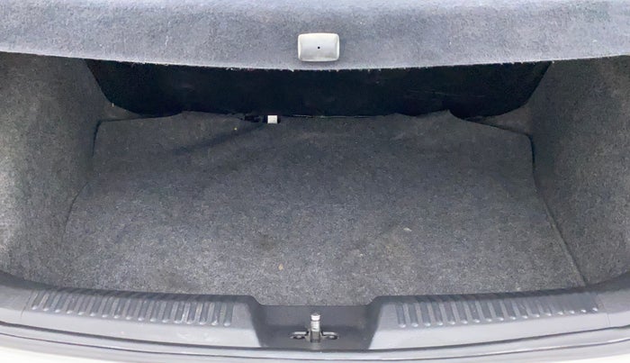 2014 Volkswagen Polo HIGHLINE1.2L, Petrol, Manual, 77,391 km, Boot Inside