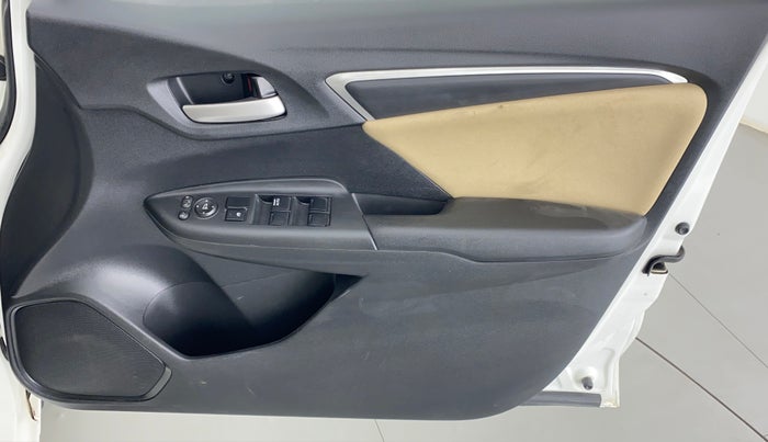 2015 Honda Jazz 1.2 V MT, Petrol, Manual, 29,383 km, Driver Side Door Panels Control