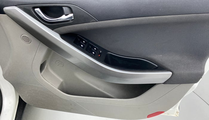 2018 Tata NEXON XZA+ 1.5, Diesel, Automatic, 43,897 km, Driver Side Door Panels Control