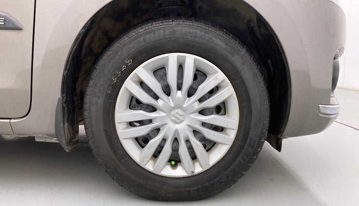 2017 Maruti Dzire VDI AMT, Diesel, Automatic, 1,09,888 km, Right Front Wheel