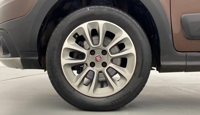2016 Fiat URBAN CROSS 1.4 T-JET EMOTION, Petrol, Manual, 25,839 km, Left Front Wheel