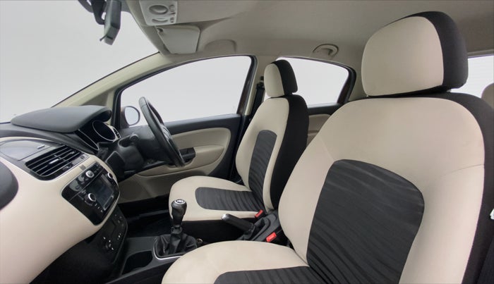 2016 Fiat URBAN CROSS 1.4 T-JET EMOTION, Petrol, Manual, 25,839 km, Right Side Front Door Cabin