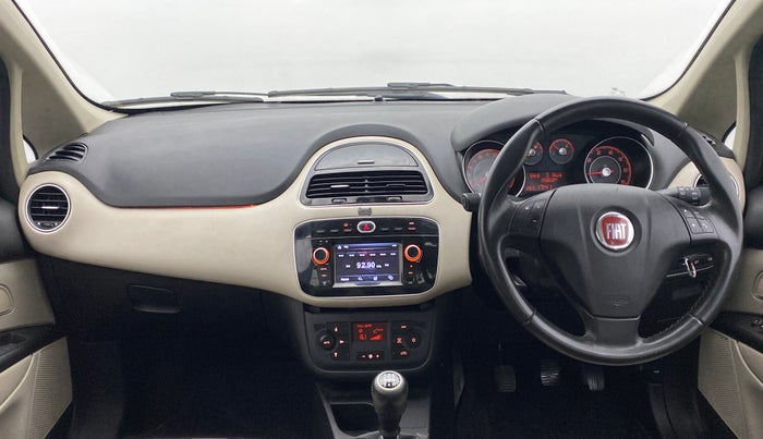 2016 Fiat URBAN CROSS 1.4 T-JET EMOTION, Petrol, Manual, 25,839 km, Dashboard