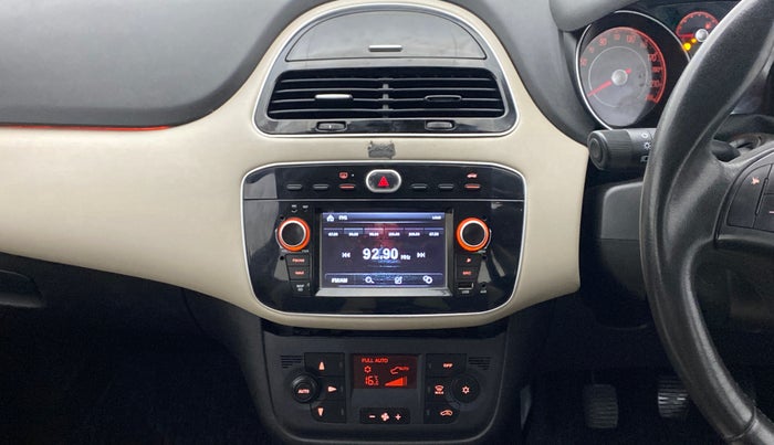 2016 Fiat URBAN CROSS 1.4 T-JET EMOTION, Petrol, Manual, 25,839 km, Air Conditioner