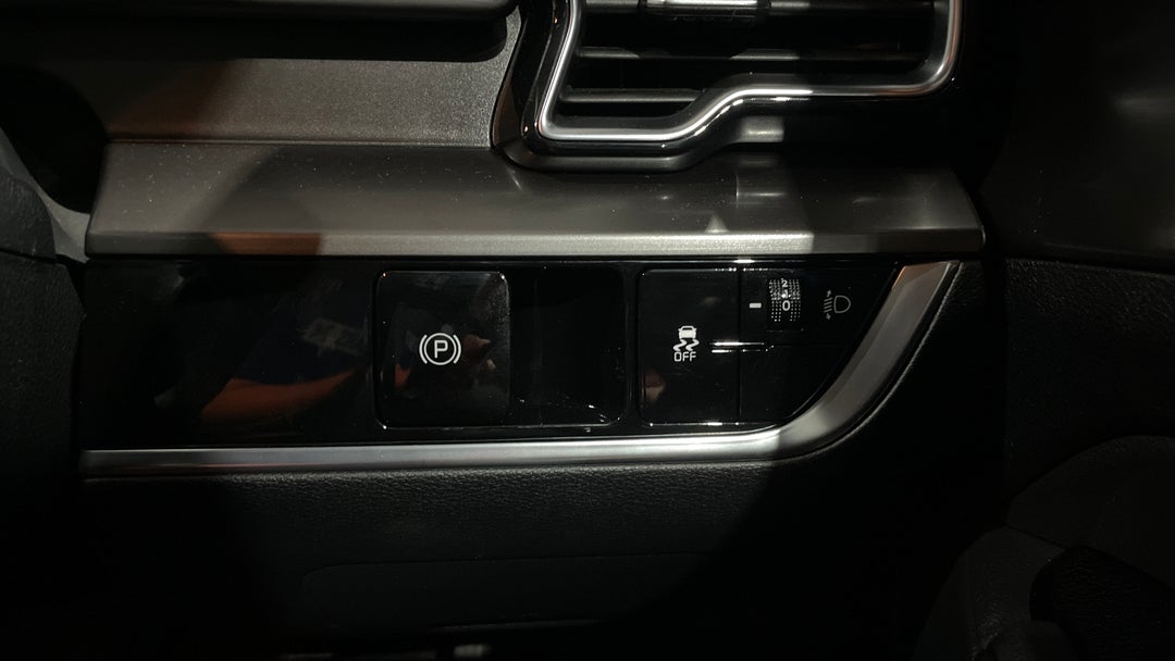 2024 Kia Sportage Sx (FWD), Automatic, 41225 km, Utility Switches/Buttons