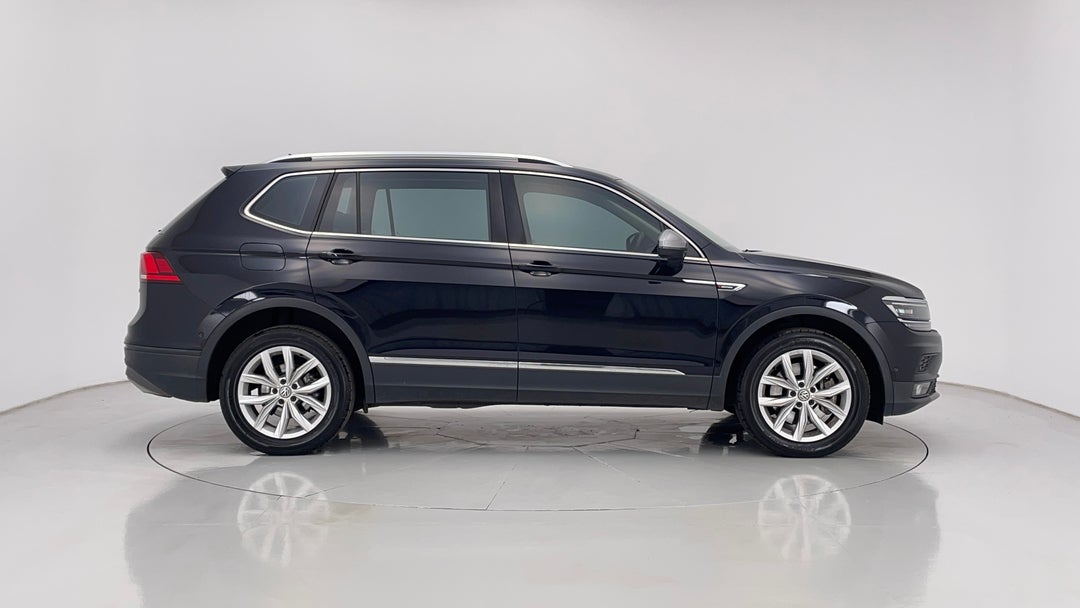 2018 Volkswagen Tiguan Allspace 132 Tsi Comfortline, Automatic, 121825 km, Right Side View
