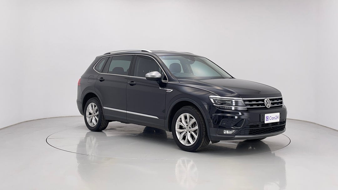 2018 Volkswagen Tiguan Allspace 132 Tsi Comfortline, Automatic, 121825 km, Right Front Diagonal (45- Degree) View