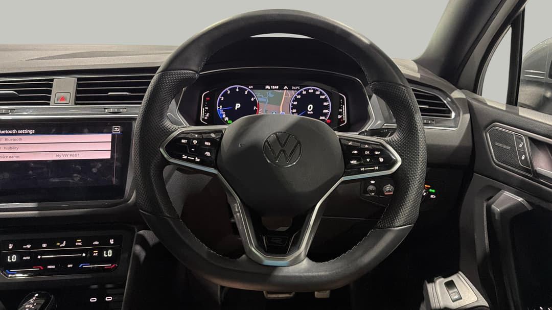 2022 Volkswagen Tiguan Allspace 162tsi R-line, Automatic, 82894 km, Steering Wheel Close-up