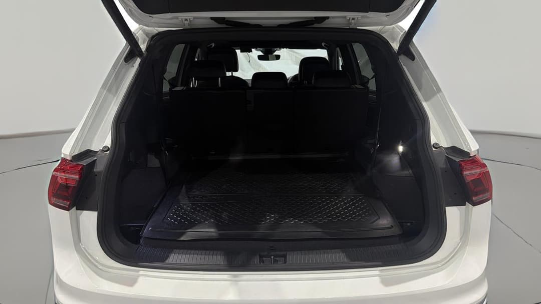 2022 Volkswagen Tiguan Allspace 162tsi R-line, Automatic, 82894 km, Boot Inside View