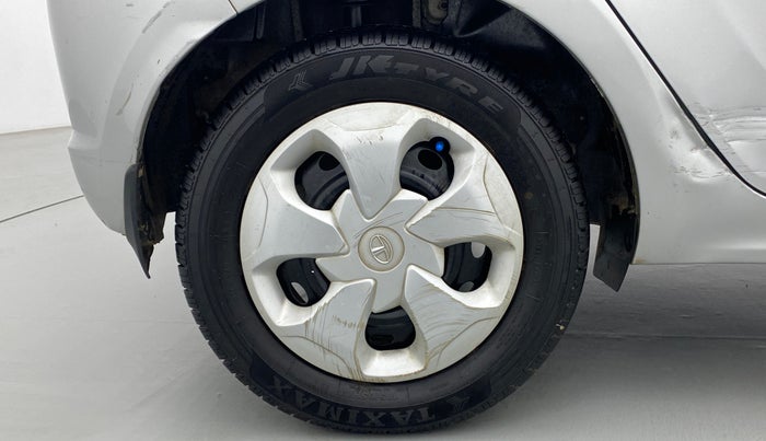 2017 Tata Tiago XT PETROL, CNG, Manual, 47,298 km, Right Rear Wheel