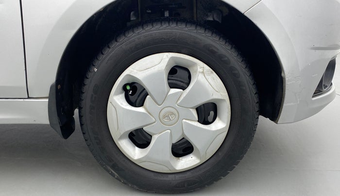 2017 Tata Tiago XT PETROL, CNG, Manual, 47,298 km, Right Front Wheel