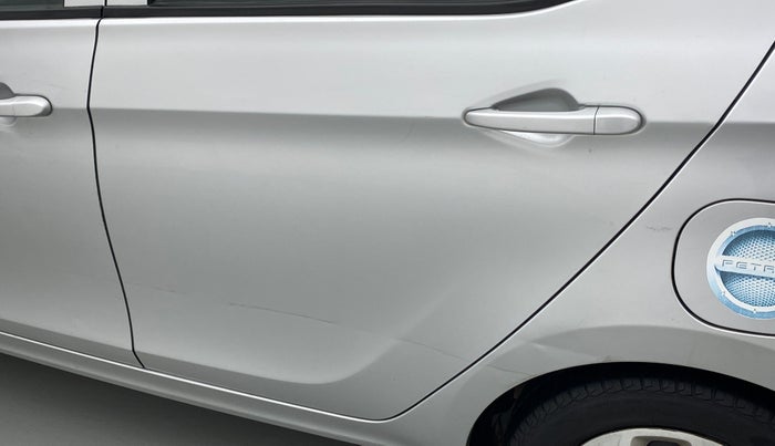 2017 Tata Tiago XT PETROL, CNG, Manual, 47,298 km, Rear left door - Minor scratches