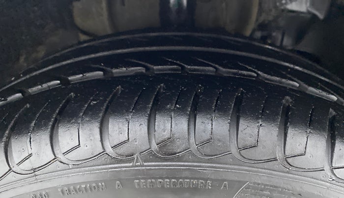 2017 Tata Tiago XT PETROL, CNG, Manual, 47,298 km, Right Front Tyre Tread