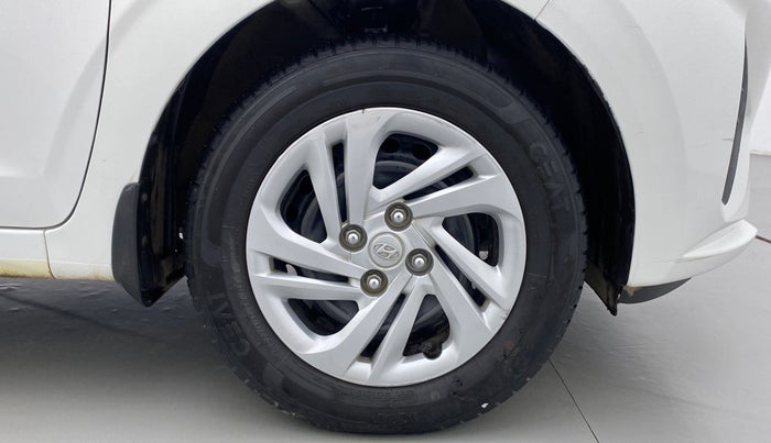 2020 Hyundai AURA S 1.2 CNG, CNG, Manual, 28,275 km, Right Front Wheel