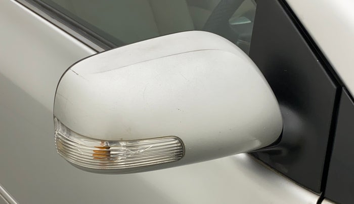 2012 Toyota Corolla Altis G PETROL, Petrol, Manual, 1,00,798 km, Right rear-view mirror - Indicator light has minor damage
