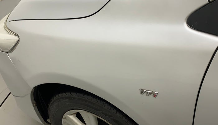 2012 Toyota Corolla Altis G PETROL, Petrol, Manual, 1,00,798 km, Left fender - Slightly dented