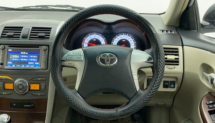 2012 Toyota Corolla Altis G PETROL, Petrol, Manual, 1,00,798 km, Steering Wheel Close Up