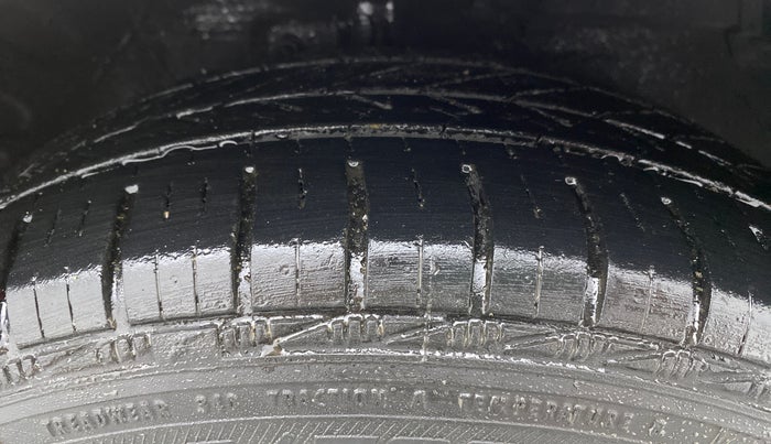2019 Maruti Celerio VXI, Petrol, Manual, 27,421 km, Right Front Tyre Tread