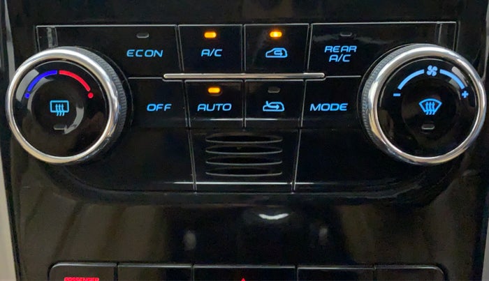 2018 Mahindra XUV500 W11 AT, Diesel, Automatic, 54,467 km, Automatic Climate Control