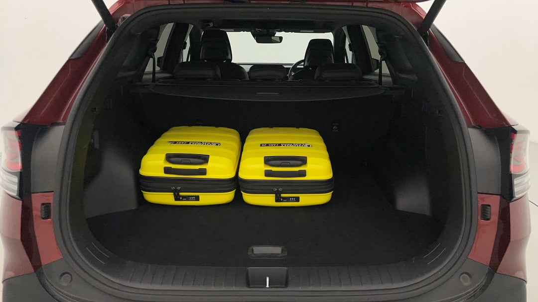 2022 Kia Sportage Gt-line (AWD), Automatic, 84384 km, Boot Inside View with Luggage