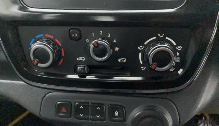 2016 Renault Kwid RXT 0.8, Petrol, Manual, 31,531 km, Dashboard - Air Re-circulation knob is not working